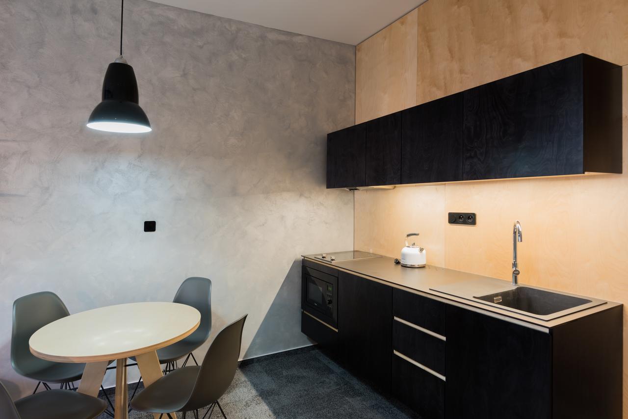Visitinn Apartments & Hostel Prague Exterior photo