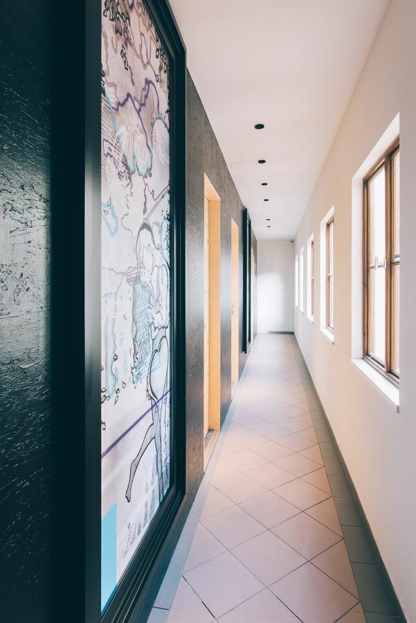 Visitinn Apartments & Hostel Prague Exterior photo
