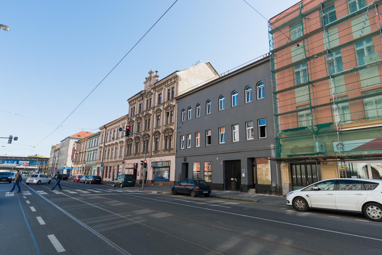 Visitinn Apartments & Hostel Prague Exterior photo